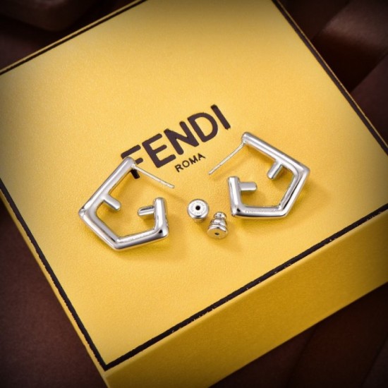 Hard-to-find items sold out in Japan Earrings 2023SS FENDI Fendi Hard-to-find items sold out in Japan Earrings 2023SS FENDI Fendi